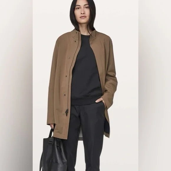 Lululemon Scuba Crew Size 12 Black EUC - Picture 5 of 11